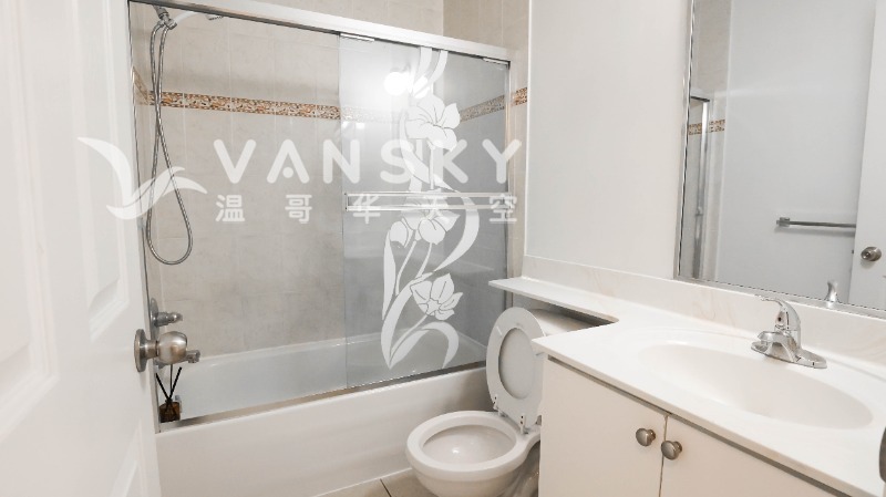 260316113310_6. bathroom.jpg